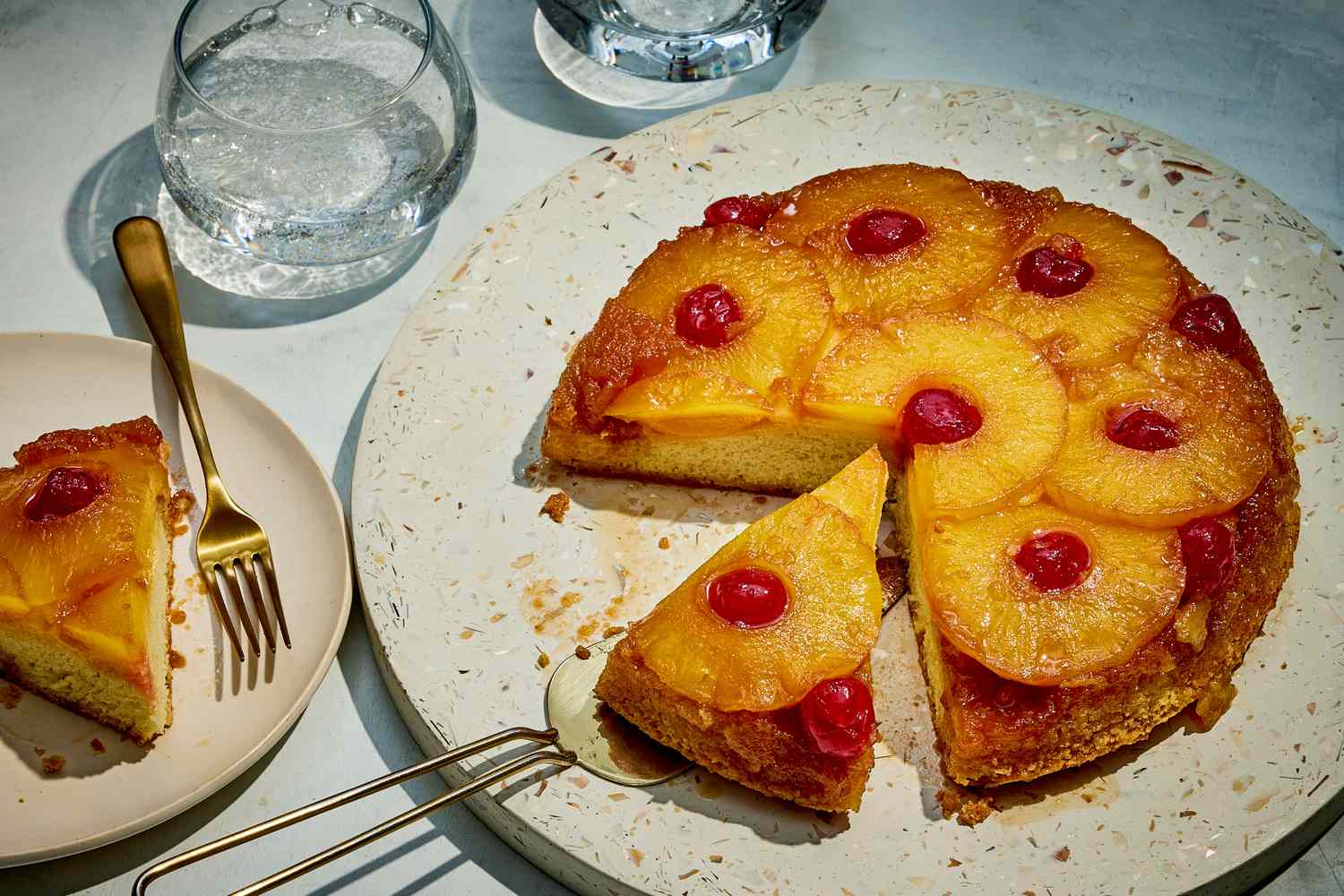 Mastering Pineapple Upside Down Cake: Tips & Ingredient Swaps